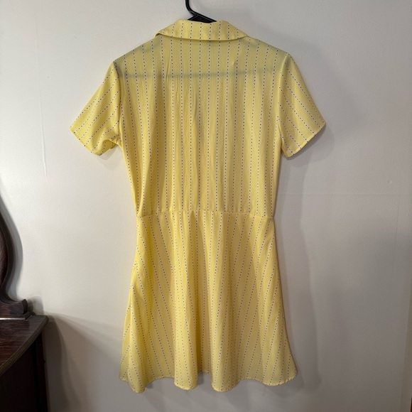 Divided Yellow Peplum Sundress with Notched Collar and Short Sleeves - Picture 2 of 5